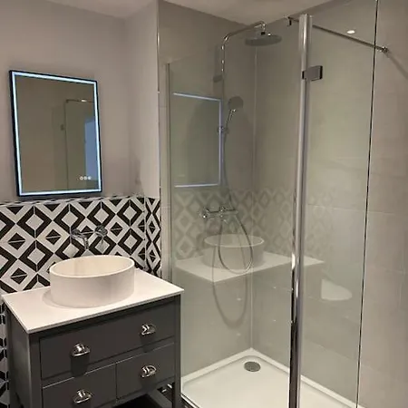 1Bed Flat With City Views - 1Min Walk To Tube Station London Exterior photo