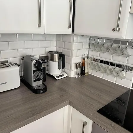 1Bed Flat With City Views - 1Min Walk To Tube Station London Exterior photo